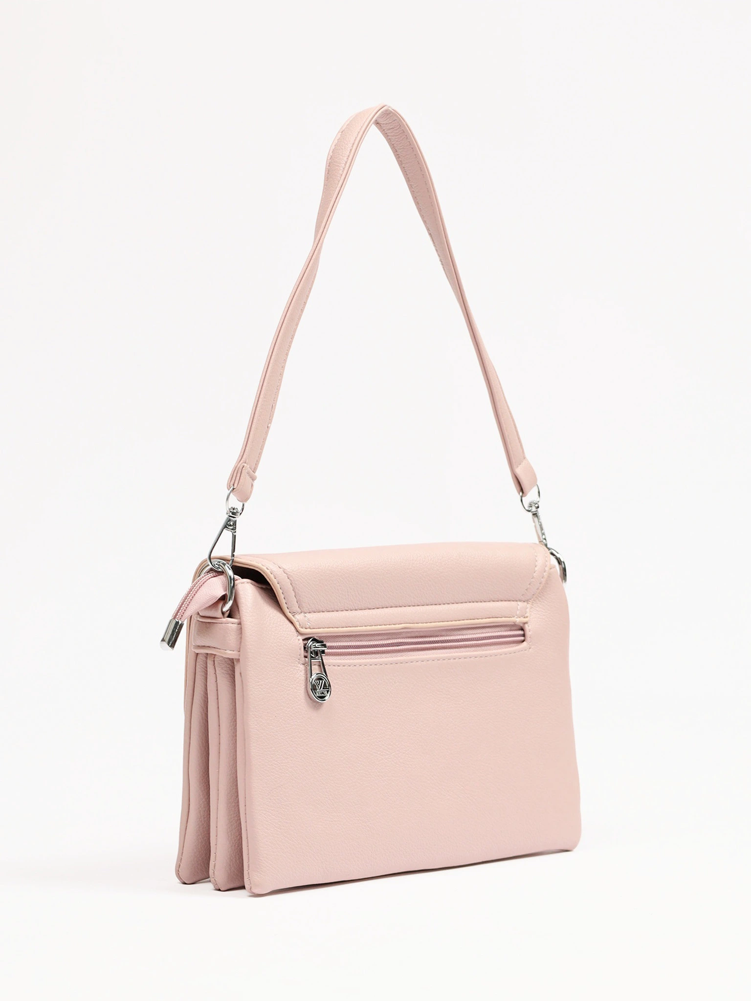 Сумка-кроссбоди со съемной ручкой и декоративными пуллерами в ассортименте